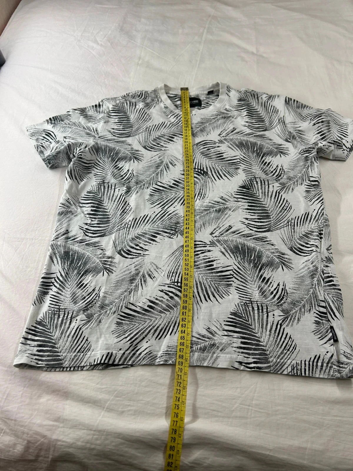 Camiseta blanca con estampado ONLY & SONS – photo 6